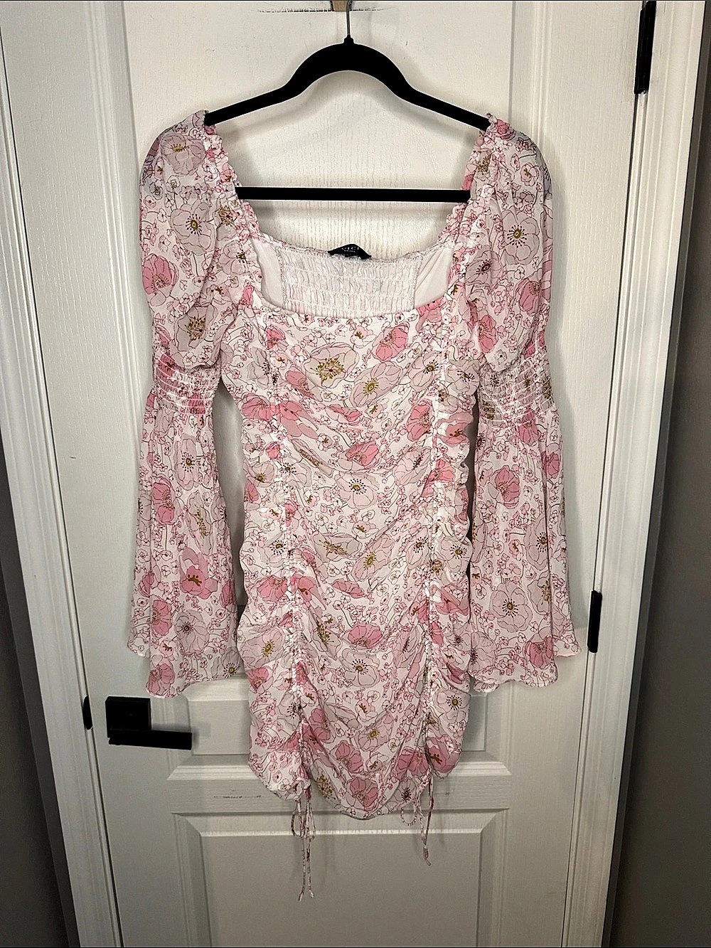 VICI Floral Mini Dress in Pink & White Size Small
